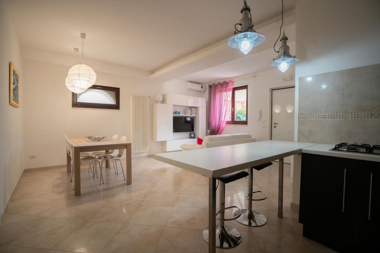La Casetta Di Chiara B&B Полиньяно-а-Маре Экстерьер фото