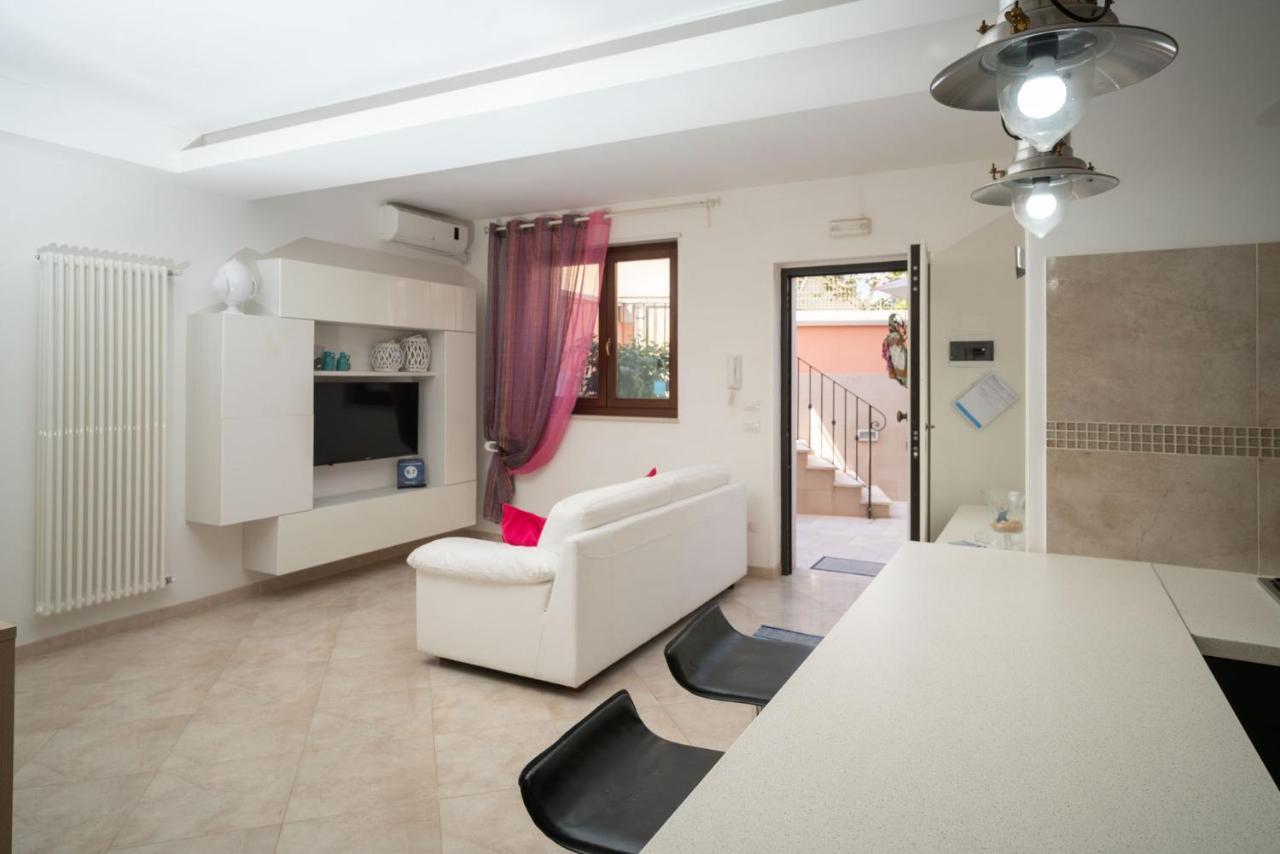 La Casetta Di Chiara B&B Полиньяно-а-Маре Экстерьер фото