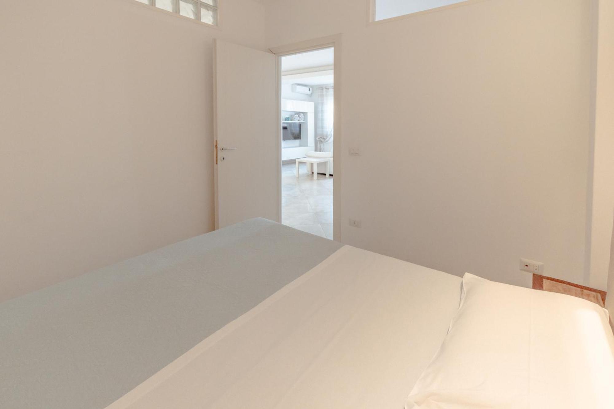 La Casetta Di Chiara B&B Полиньяно-а-Маре Экстерьер фото