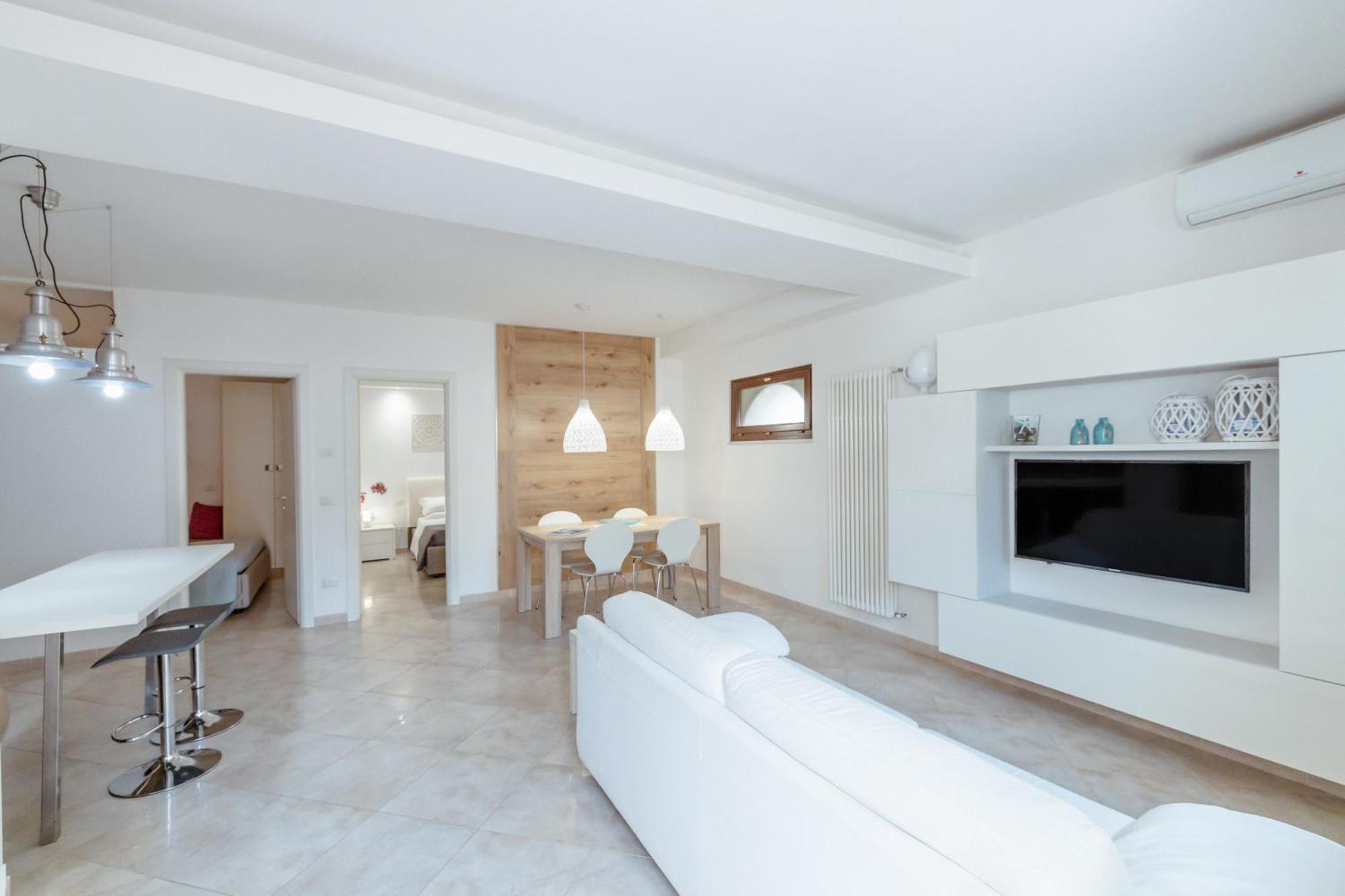 La Casetta Di Chiara B&B Полиньяно-а-Маре Экстерьер фото